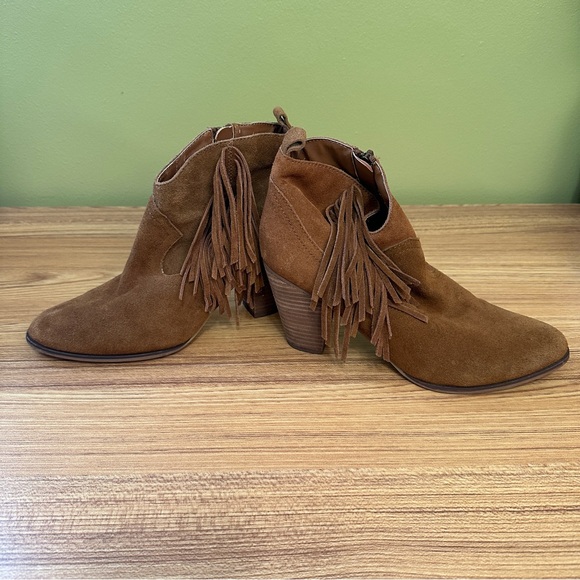 Steve Madden Ohio Fringe Suede Booties in Chestnut Brown, Size 10 - Picture 14 of 15